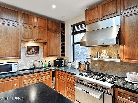 4th image of 2947 W Logan Blvd Unit 2