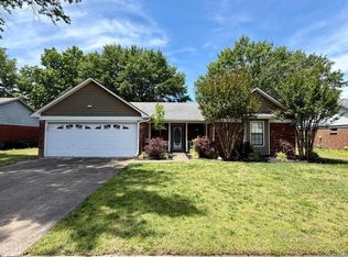 1206 Hickory Cir, West Memphis, AR 72301