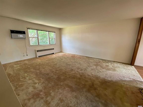 4th image of 15-22 212th St #220