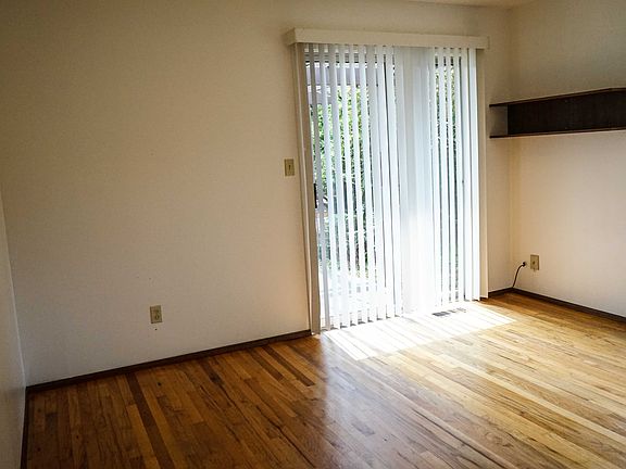 2nd image of 16026 NE 3rd St