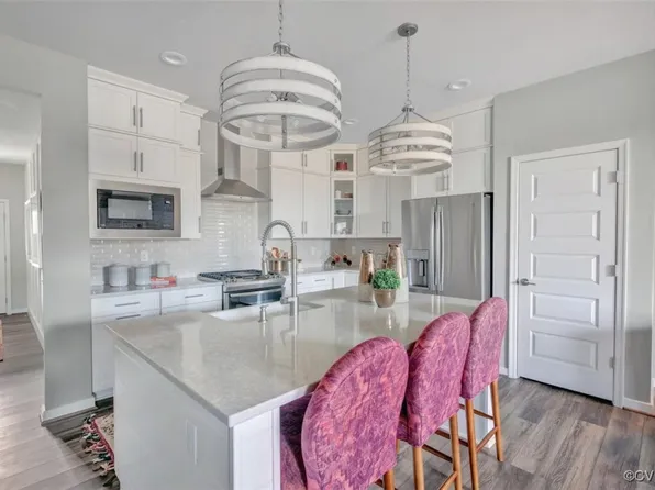 18707 Palisades Rdg, Moseley, VA 23120