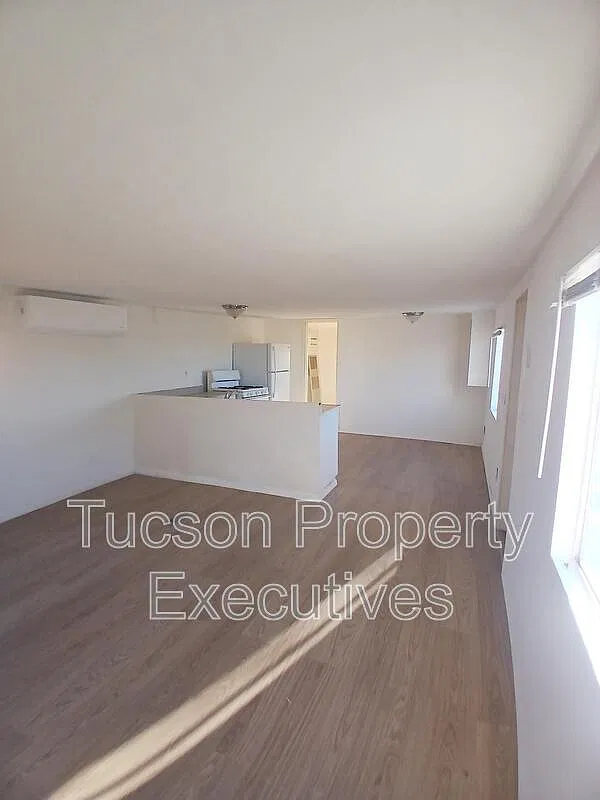 2 bed, 2.0 bath, 1000 sqft, $1,000 — Photo 4