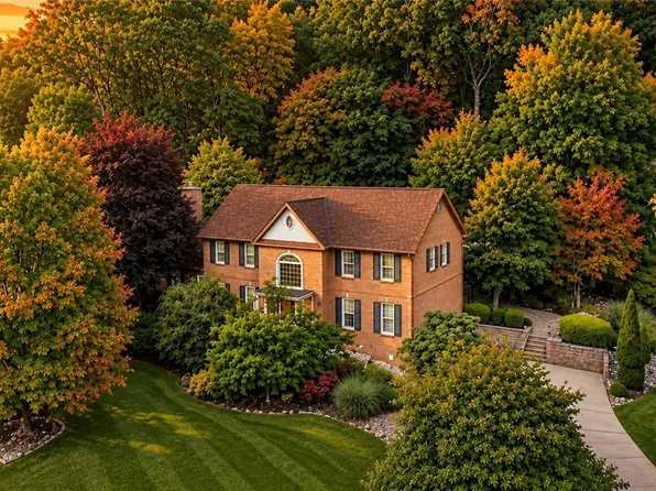 217 La Grande Dr, Cranberry Township, PA 16066
