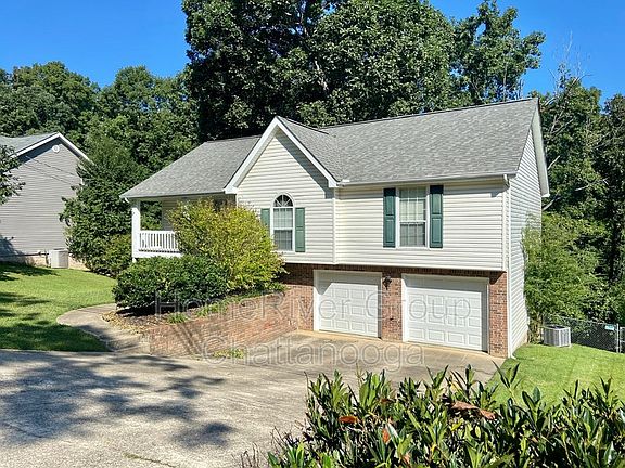 4th image of 6825 Benwood Dr