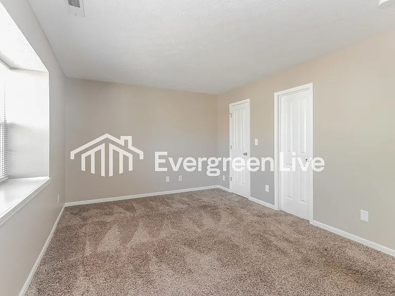 1620 Park Hurst Dr — Photo 9