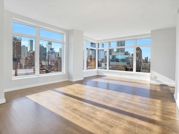 400 East 67th Street image 1 of 11