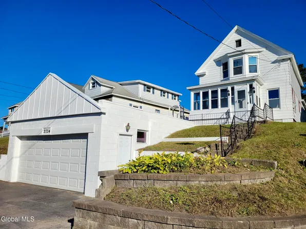 2734 Broadway, Schenectady, NY 12306