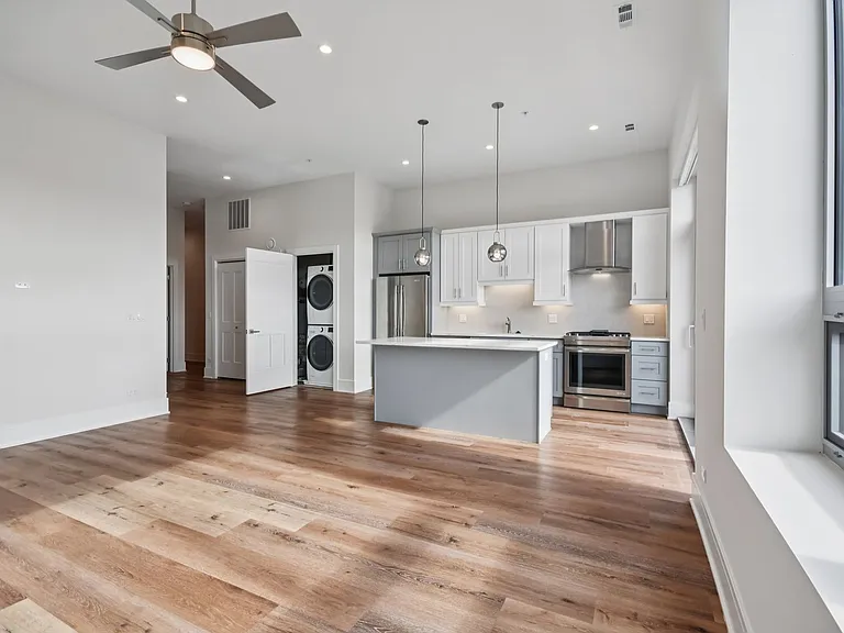 6700 North Ave — Photo 5