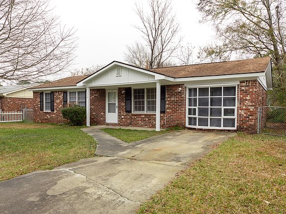 4th image of 110 Pine Grove Dr