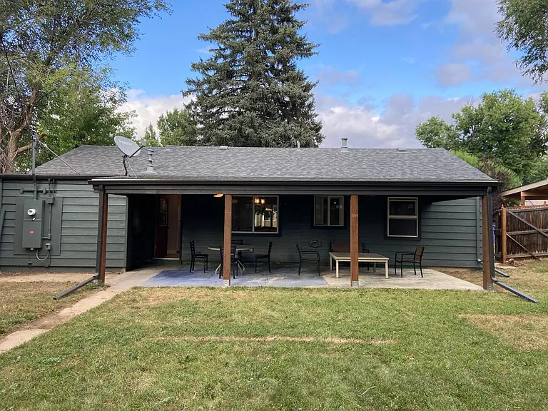 2959 S Elm St — Photo 10