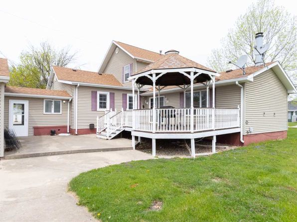 1201 E 2nd St, Washington, IA 52353