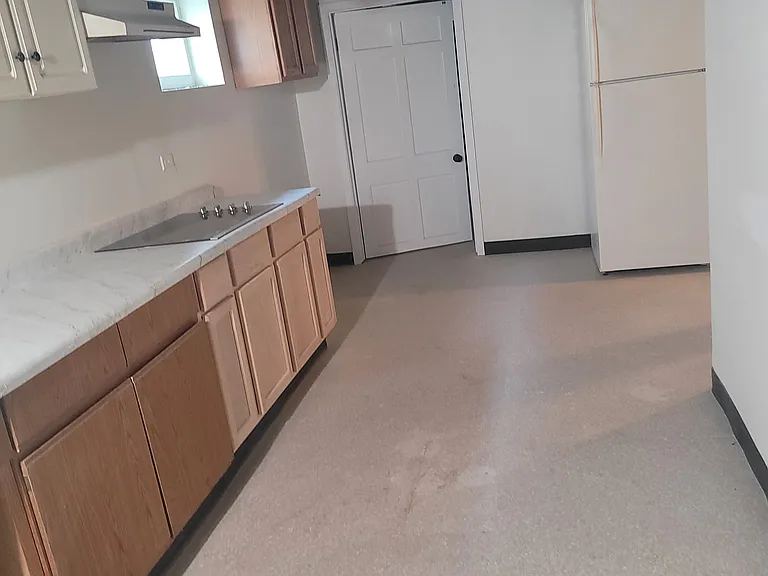 135 S Elmwood Ave — Photo 18
