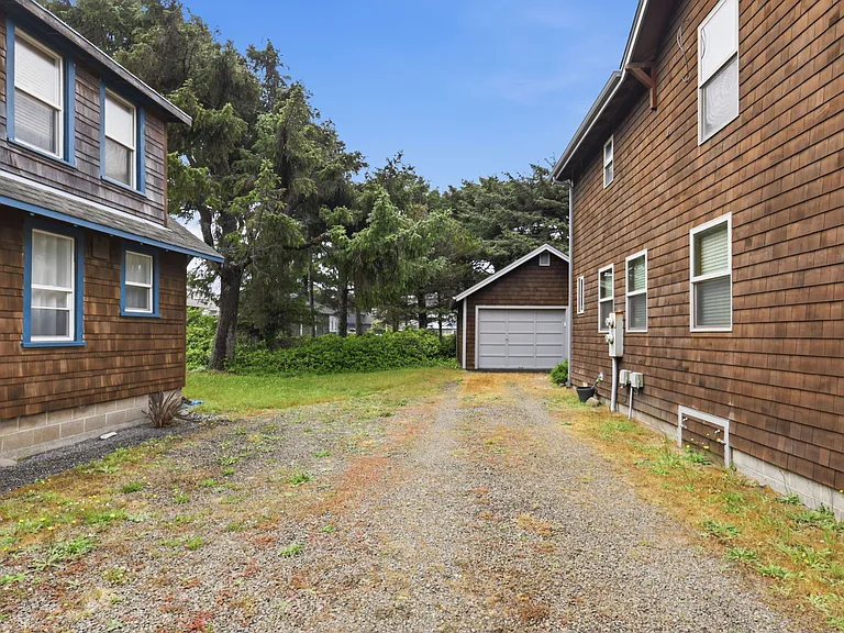 36 Manzanita Ave #36 — Photo 42