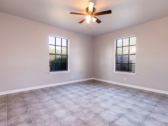 2nd image of 302 BAIN DR