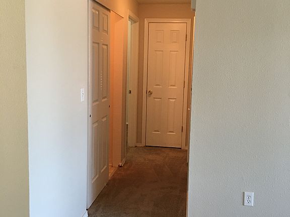 3rd image of 17505 To 17507 8th Ave E