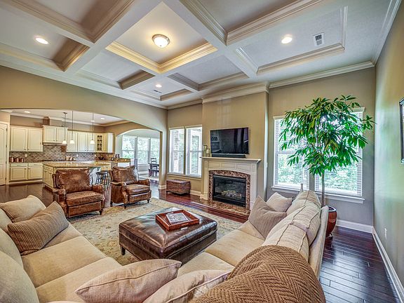 5th image of 7077 Brookstone Ln