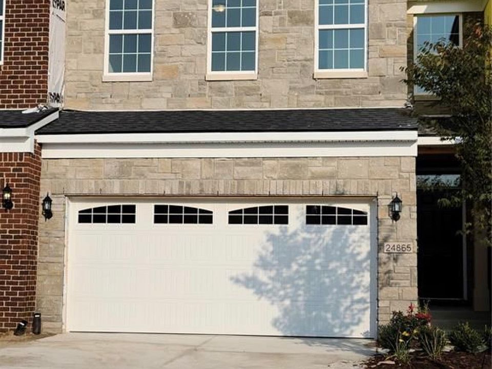 1st image of 24865 Ivy Ln #0