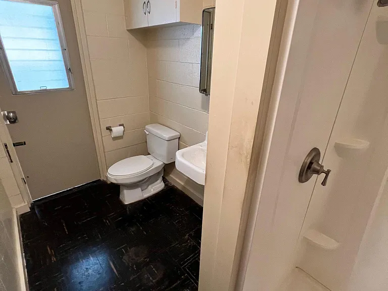 847 Olokele Ave #B — Photo 3