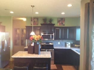 17202 Rampart St, Omaha, NE 68136