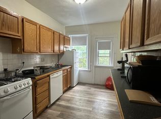 19 Mount Hood Rd #5F, Brighton, MA 02135