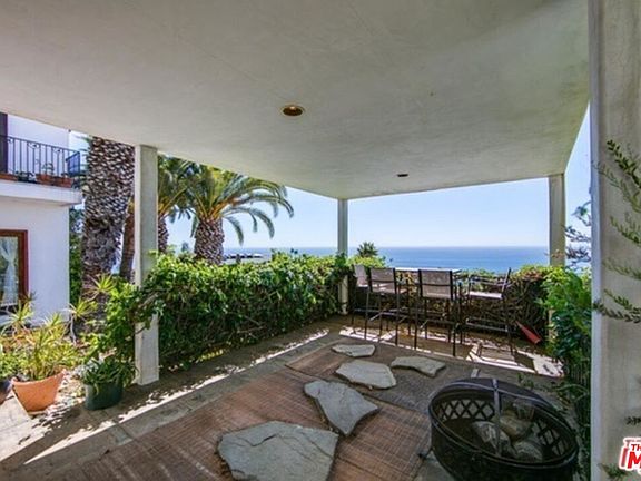 2nd image of 21420 Calle Del Barco #B