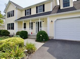 5 Angelica Dr, Springfield, MA 01129