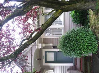 7736 15th Ave NE, Seattle, WA 98115