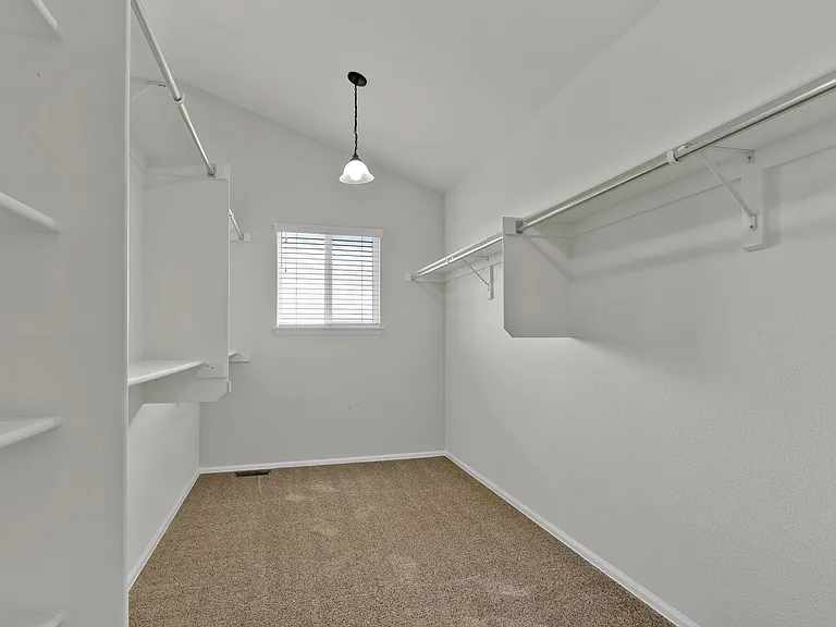 705 Witchhazel Ct — Photo 32