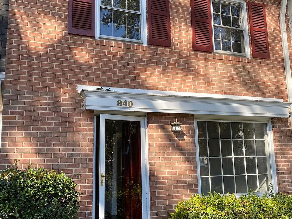 1st image of 840 Azalea Dr #18