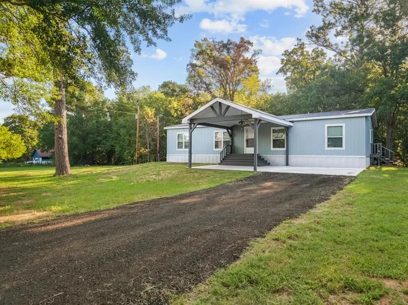305 An County Rd #153, Palestine, TX 75801