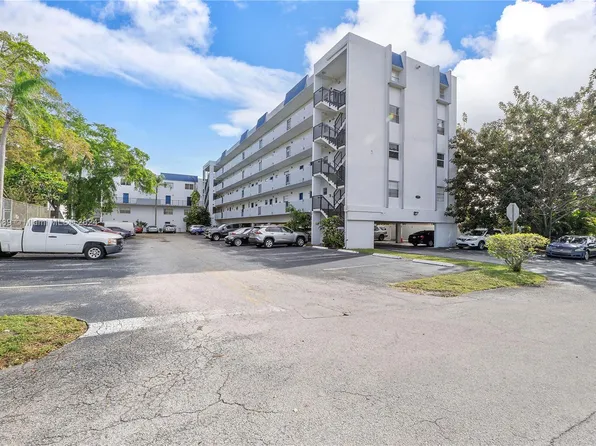 7541 NW 16th St APT 1311, Plantation, FL 33313
