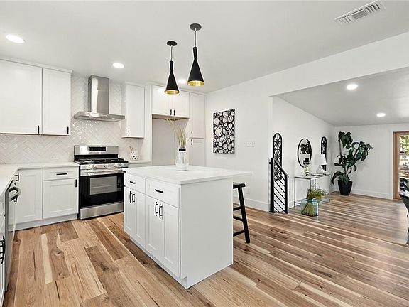 5th image of 5723 Avenue D