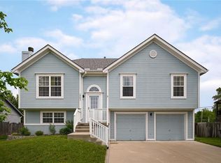 19004 E 12th St, Independence, MO 64057