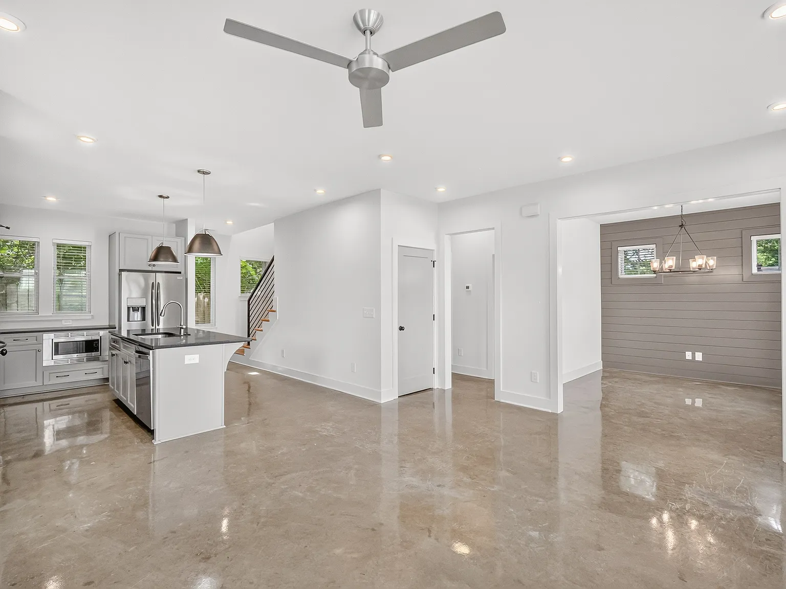 4 bed, 1788 sqft, $3,300 — Photo 3