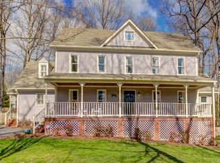 8208 Buford Oaks Dr, North Chesterfield, VA 23235