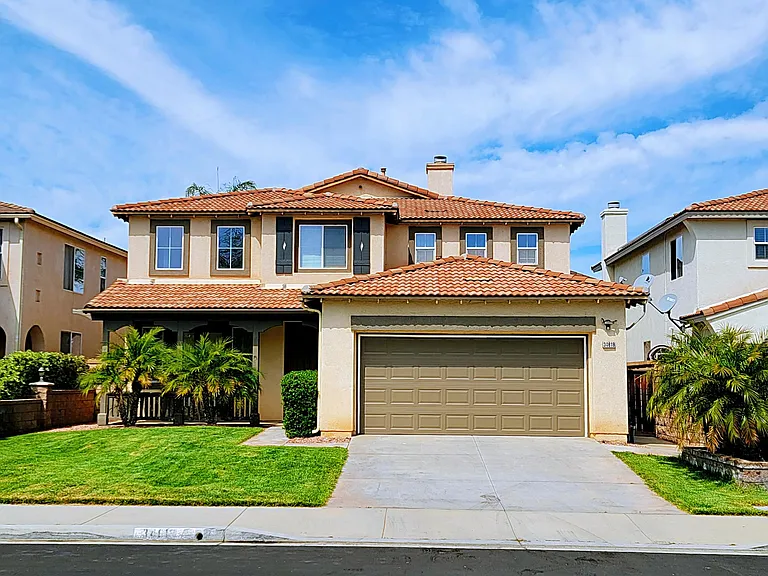 34619 Chinaberry Dr — Photo 1