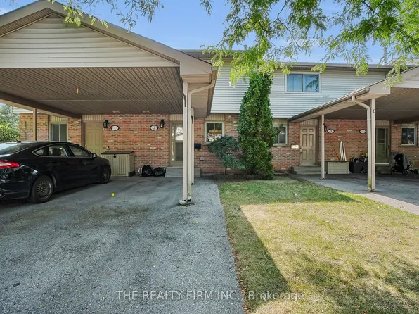 151 Bonaventure Dr #2, London, ON N5V 4M1