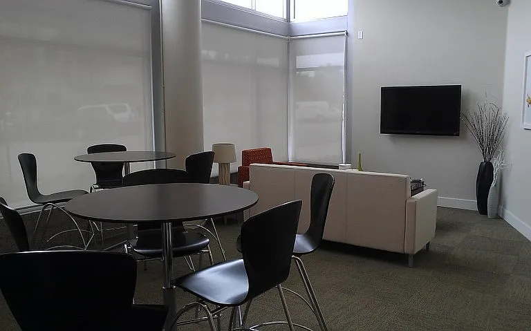 Long Beach Senior Arts Colony — Photo 10