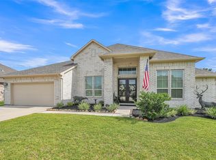 1541 N Bluebonnet Ln, Angleton, TX 77515