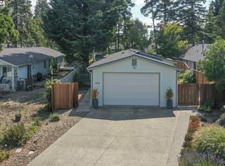 1920 37th St, Florence, OR 97439