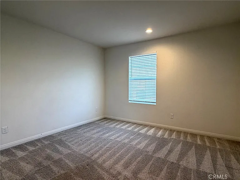 7631 Rubyred Glen Dr — Photo 15