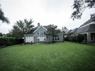 10 Lakeway Ct, New Orleans, LA 70131