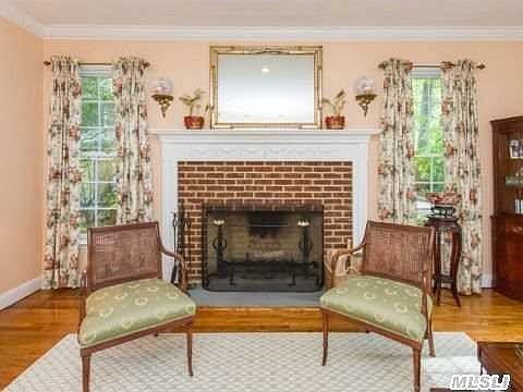 3rd image of 443 Dogwood Ln