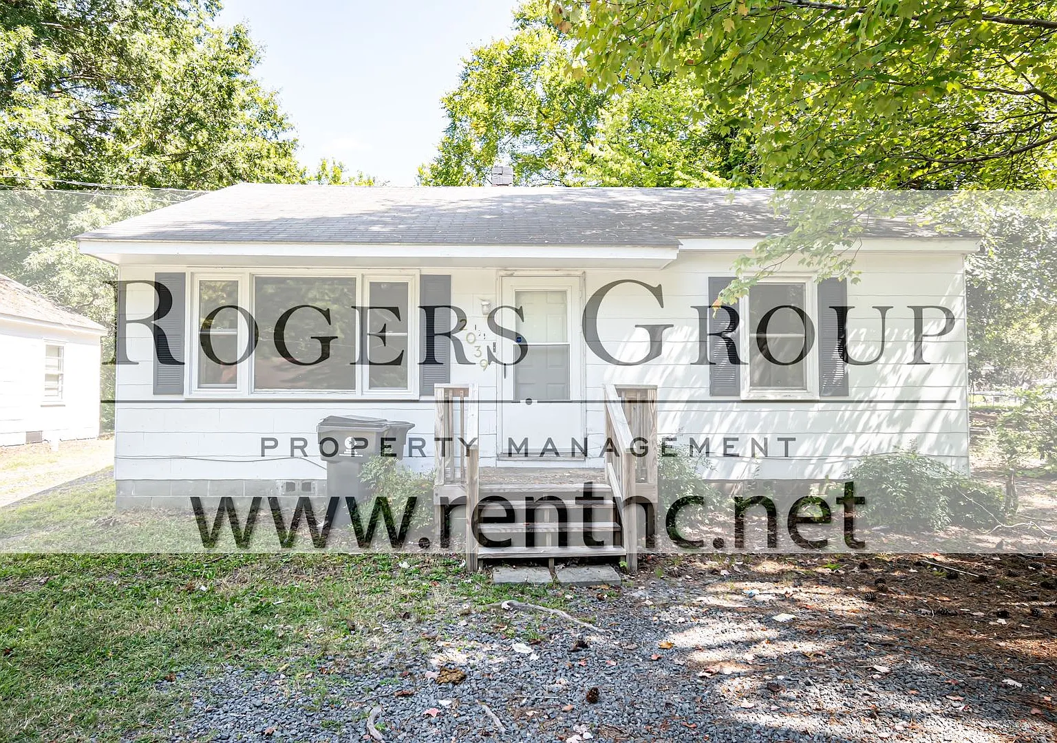 2 bed, 1.0 bath, 832 sqft, $895 — Photo 1