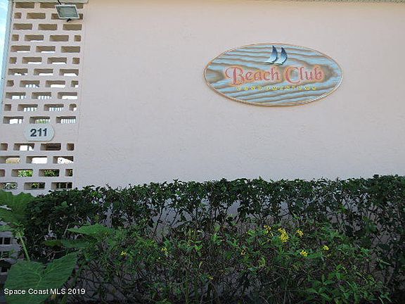 2nd image of 211 Circle Dr Unit 16