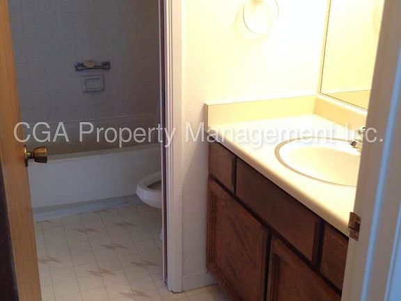 4th image of 6337 Port Gibson Ct