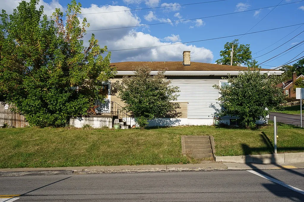 1201 Main St photo 1