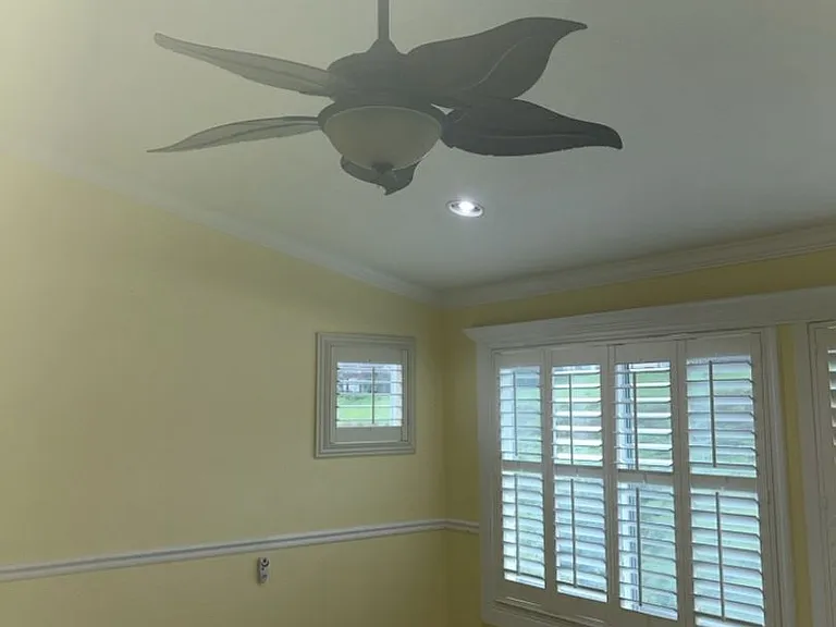 2501 Palmer Cir — Photo 15