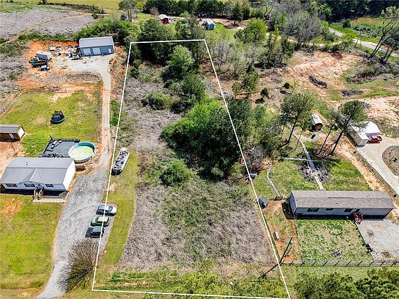 5th image of 213 Evergreen Church Rd