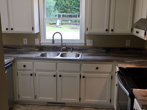 5th image of 5011 Woodfield Dr